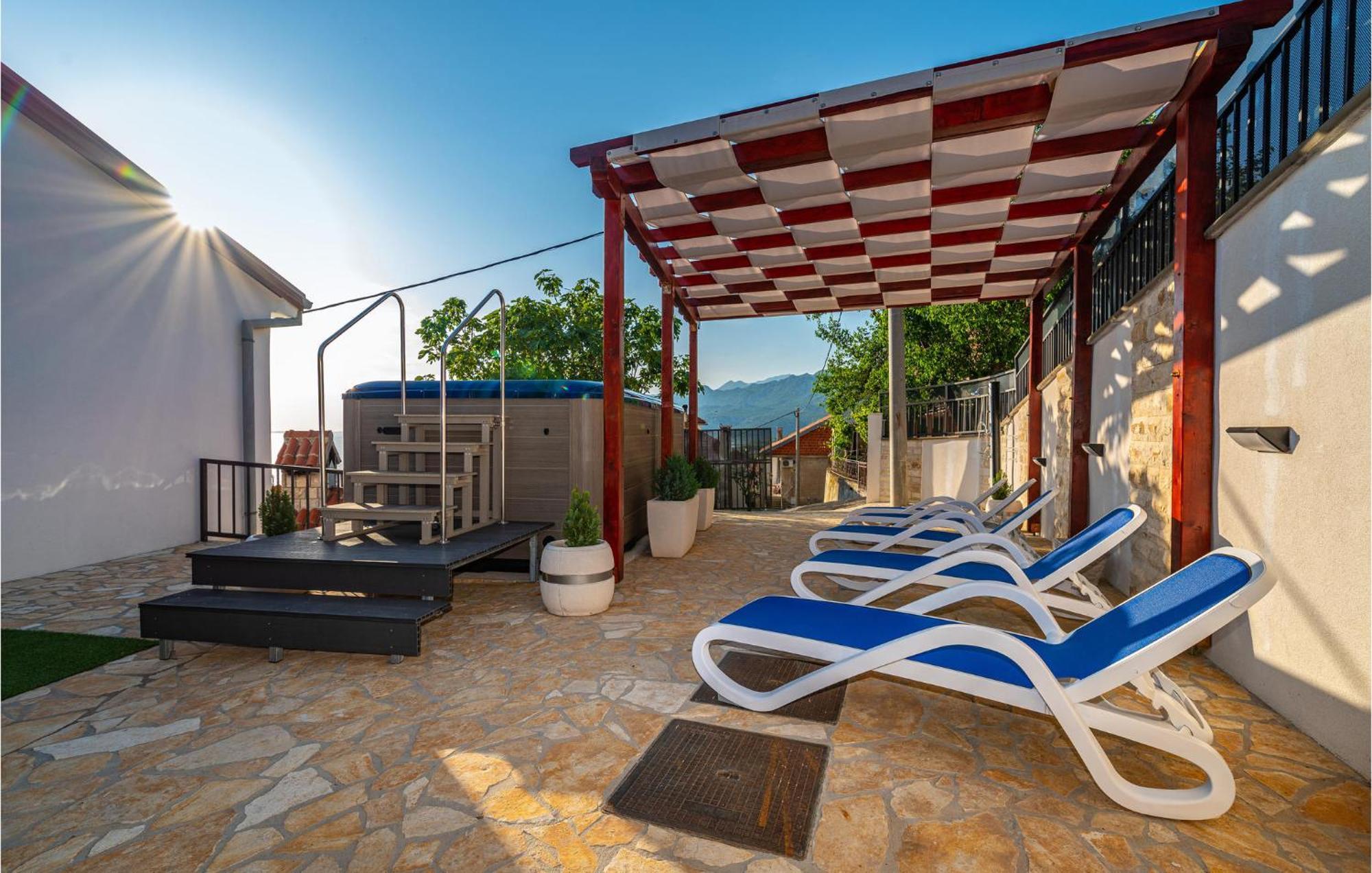 Beautiful Home In Rovanjska With Wifi Exterior photo